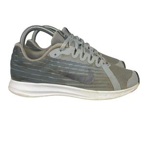 Nike Downshifter 8 Fade Shoes 922853-002 Youth Size 5Y Grey And White